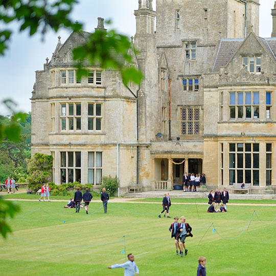 540×540-58-hatherop-castle-cotswolds-schoolTWOA5462